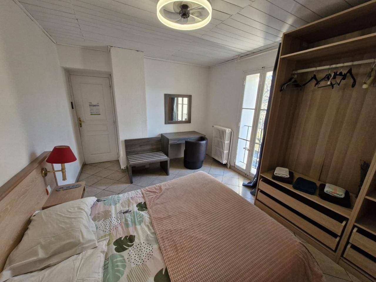 Foto 7 von 8: Double Room