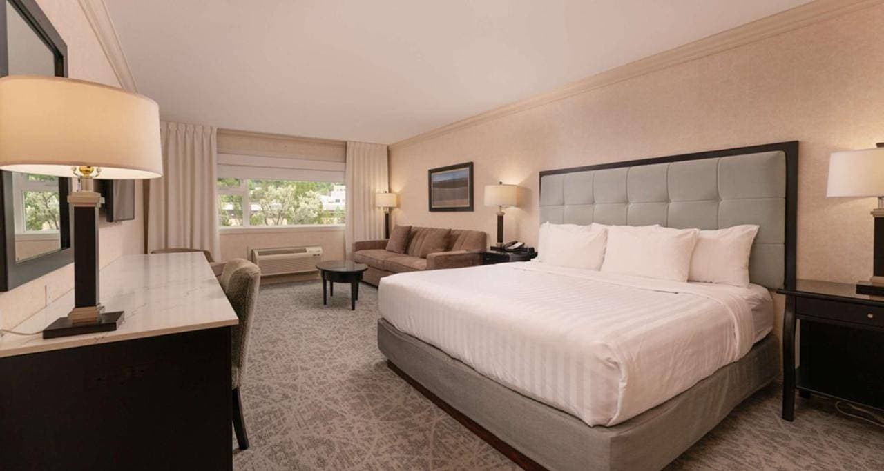 Prestige Lakeside Resort, WorldHotels Elite 1