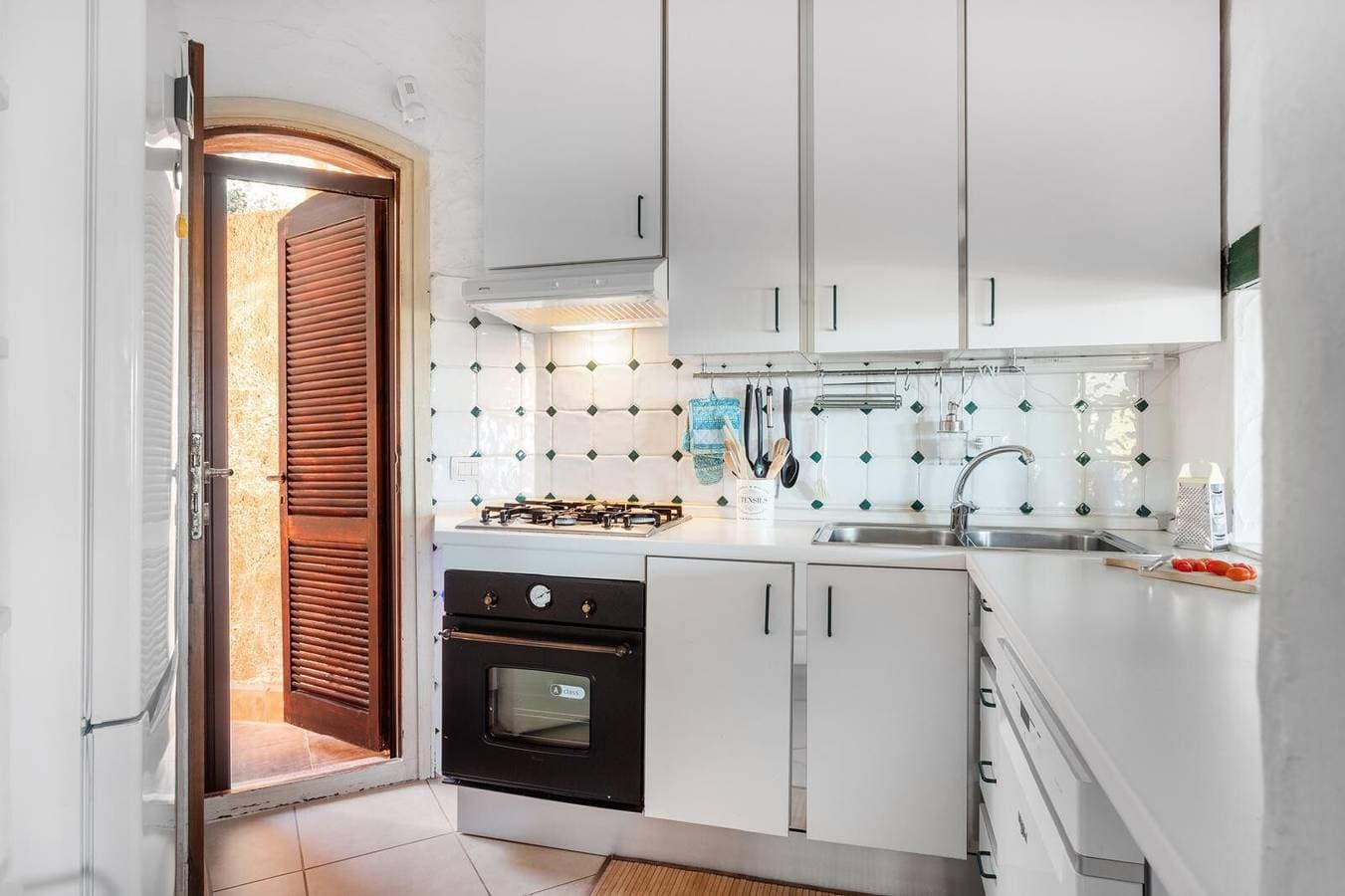 Foto 8 von 24: Villa 'Lo Scoglietto, Costa Corallina' mit Meerblick, privater Terrasse und Klimaanlage