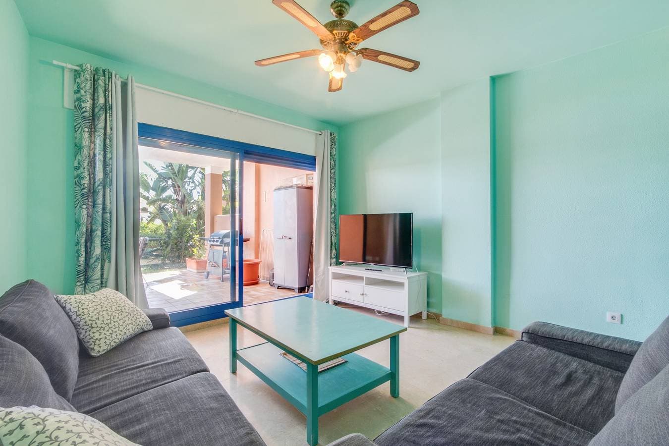 Foto 6 von 28: Ferienwohnung 'Duquesa Suites Golf und Gärten' mit Pool zur gemeinsamen Nutzung und Klimaanlage