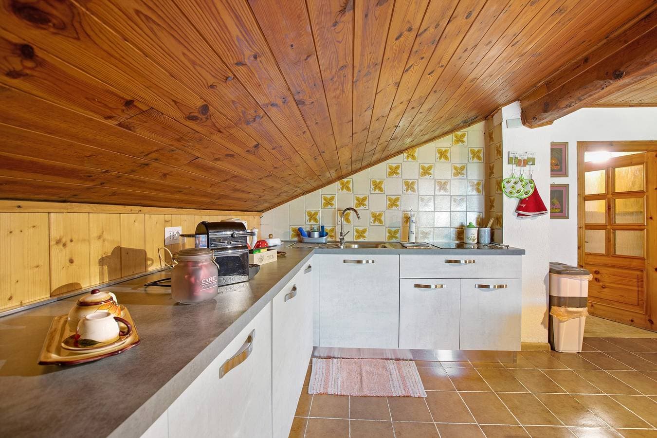 Foto 6 von 21: Ferienwohnung 'Emilia' mit Bergblick, privatem Garten und Wi-Fi