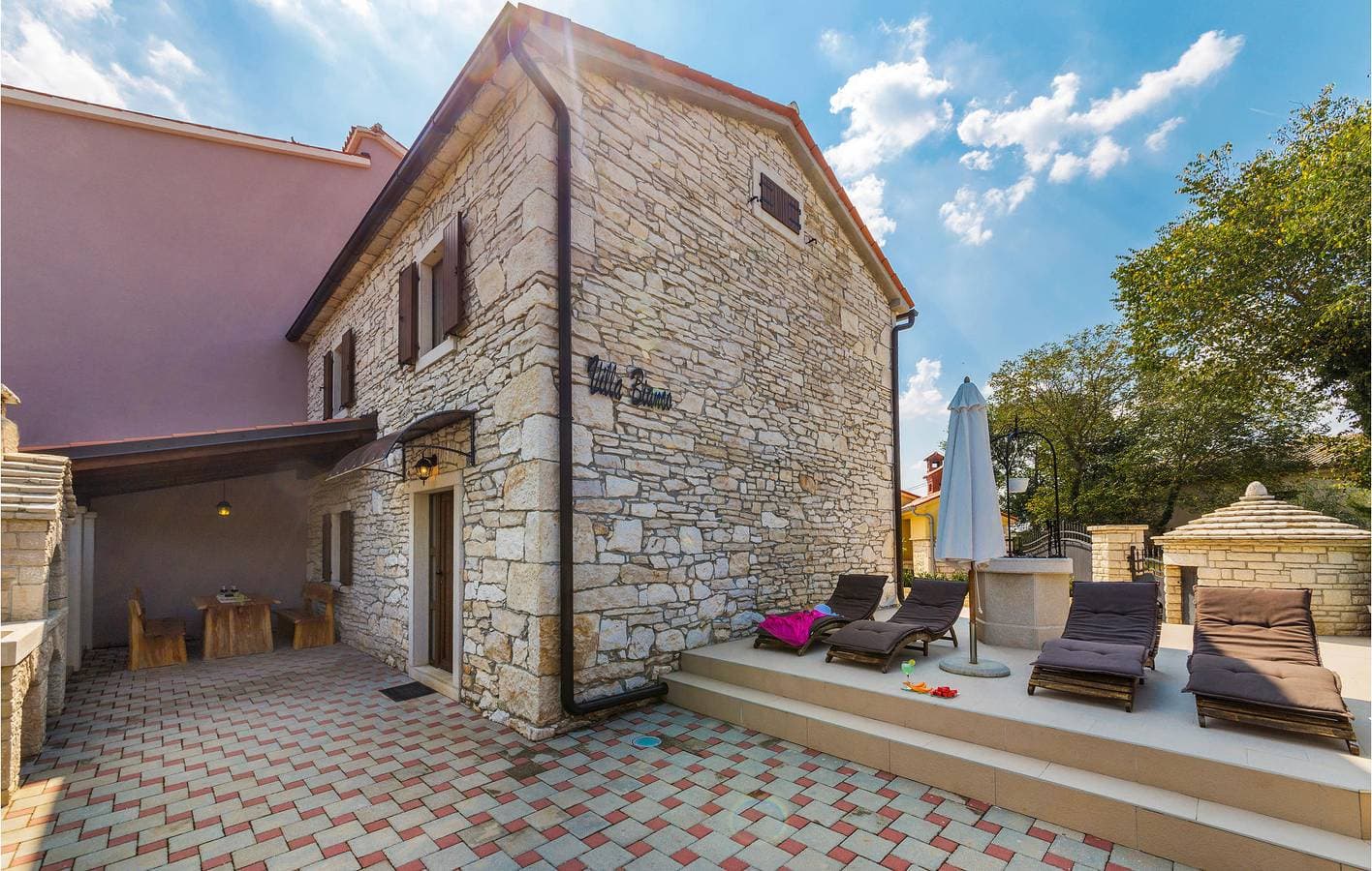 Foto 11 von 45: Gemütliche 90 m² große Wohnung mit Terrasse in der Nähe der Küste und des Stadtzentrums