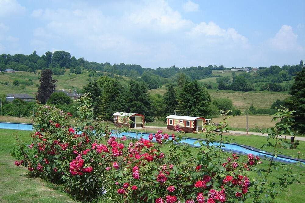 Foto 7 von 9: Rental of comfortable trailers for 4 people at Devalparc leisure park
