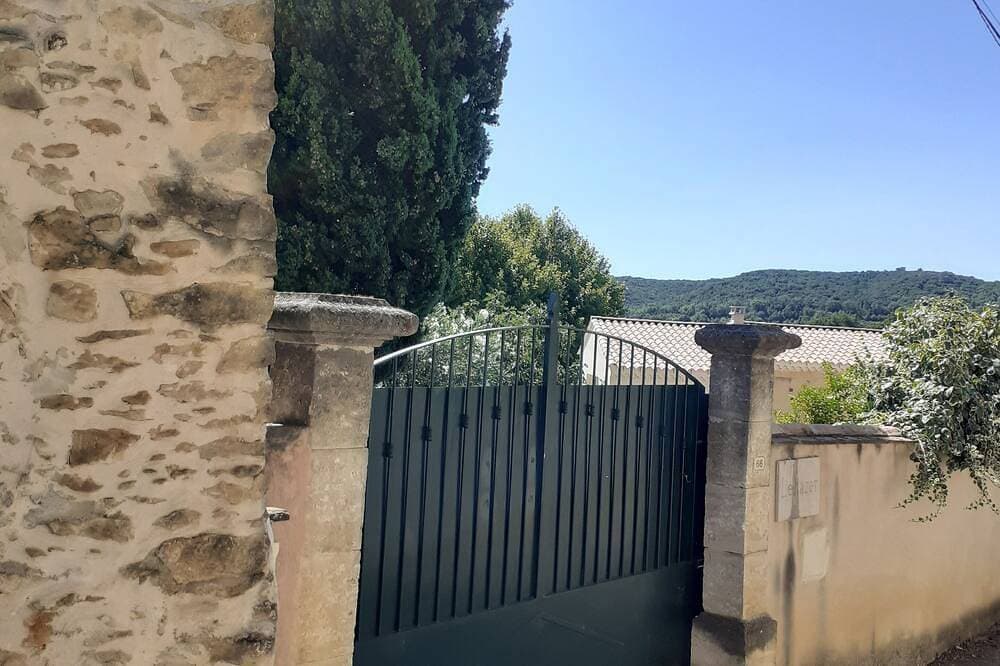 Foto 8 von 28: Kleines Steinhaus in einem malerischen provenzalischen Dorf