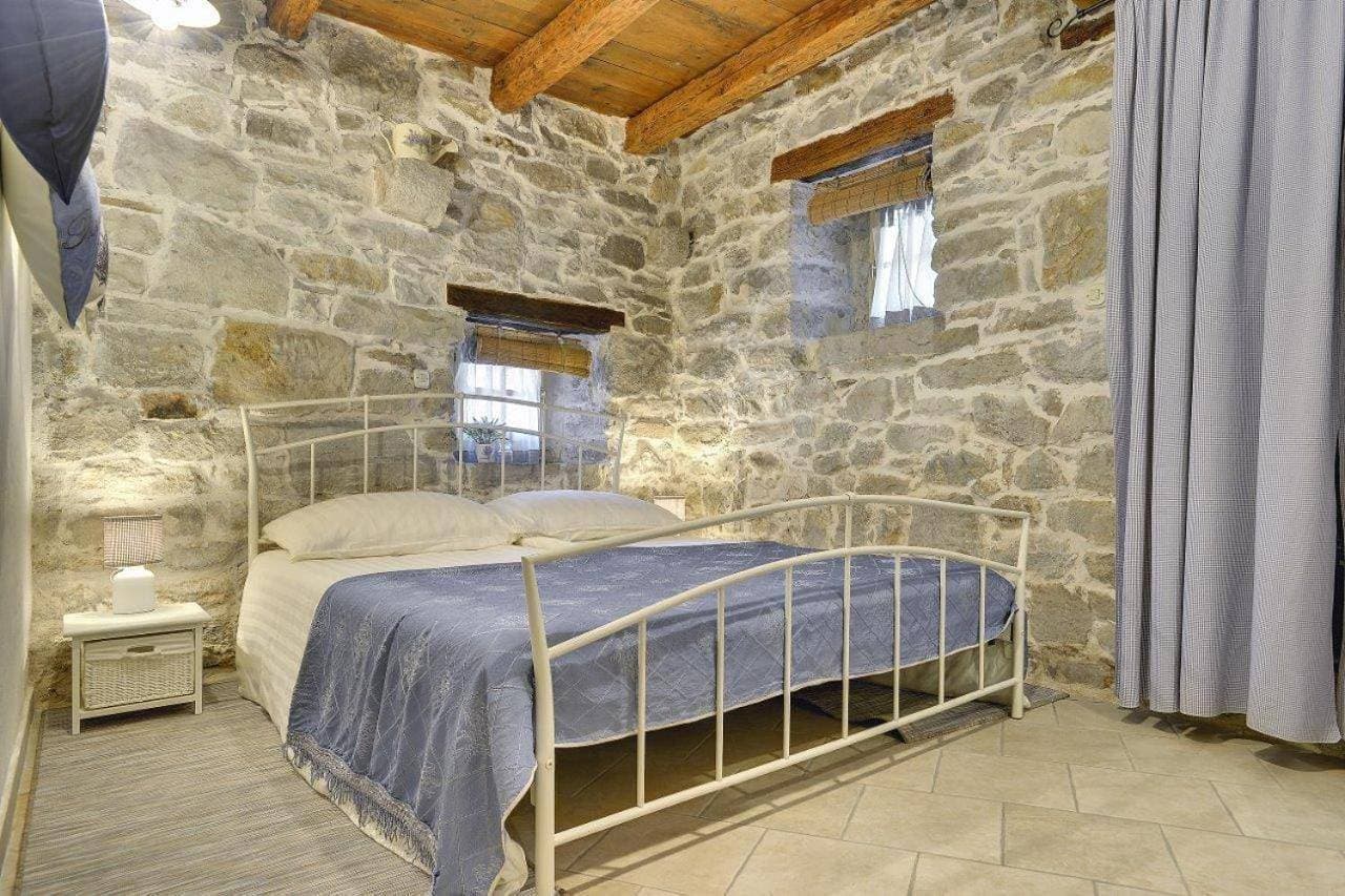 Foto 8 von 32: Three-Bedroom House