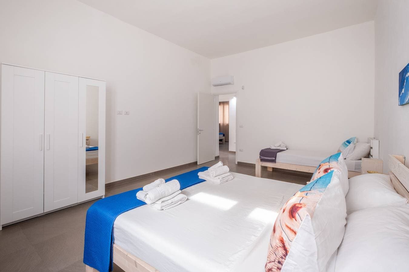 Foto 10 von 30: Mirèa – Luxuriöse Küstenvilla mit Gemeinschaftsgarten, WLAN und Klimaanlage