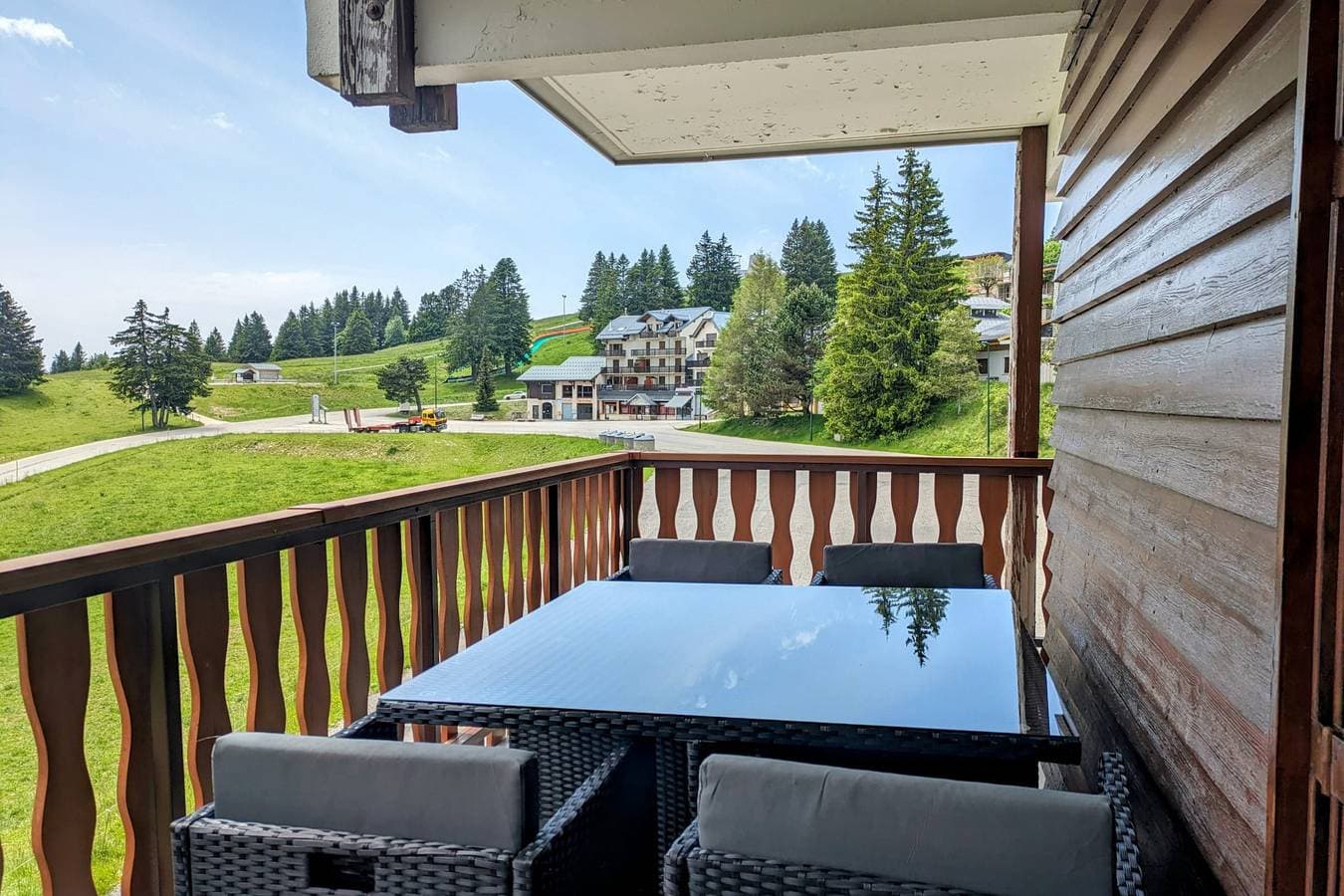 Foto 3 von 25: Ferienwohnung für 4 Personen mit Terrasse