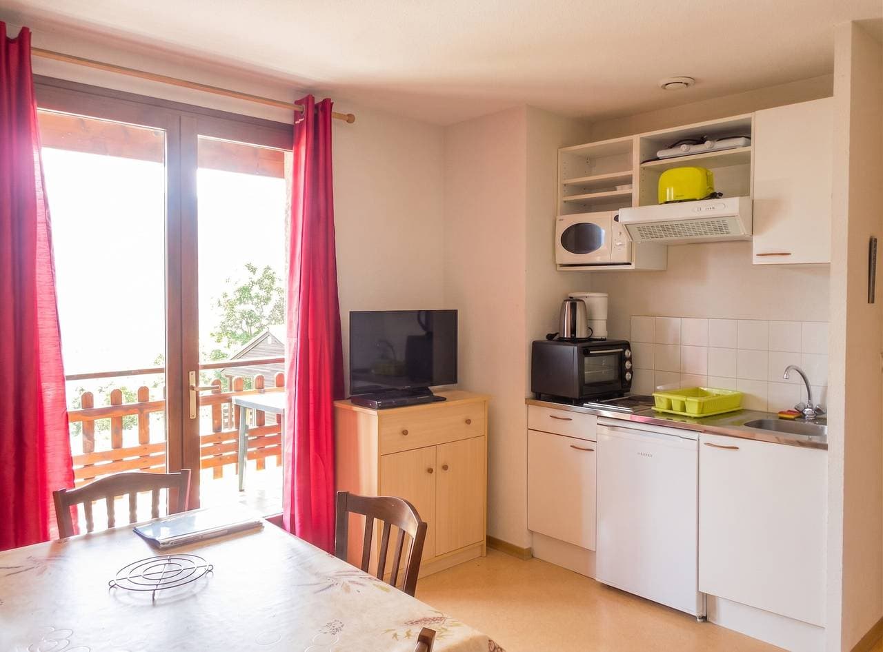 Foto 8 von 35: Gemütliche Wohnung in Ignaux, 31 m² mit Pool