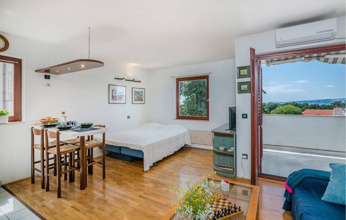 Foto 4 von 19: Gemütliche Wohnung mit Terrasse, WLAN und 1 km zum Strand