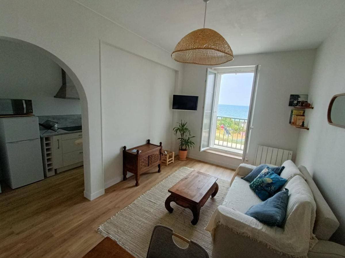 Chez Solange, appartement en front de mer 1