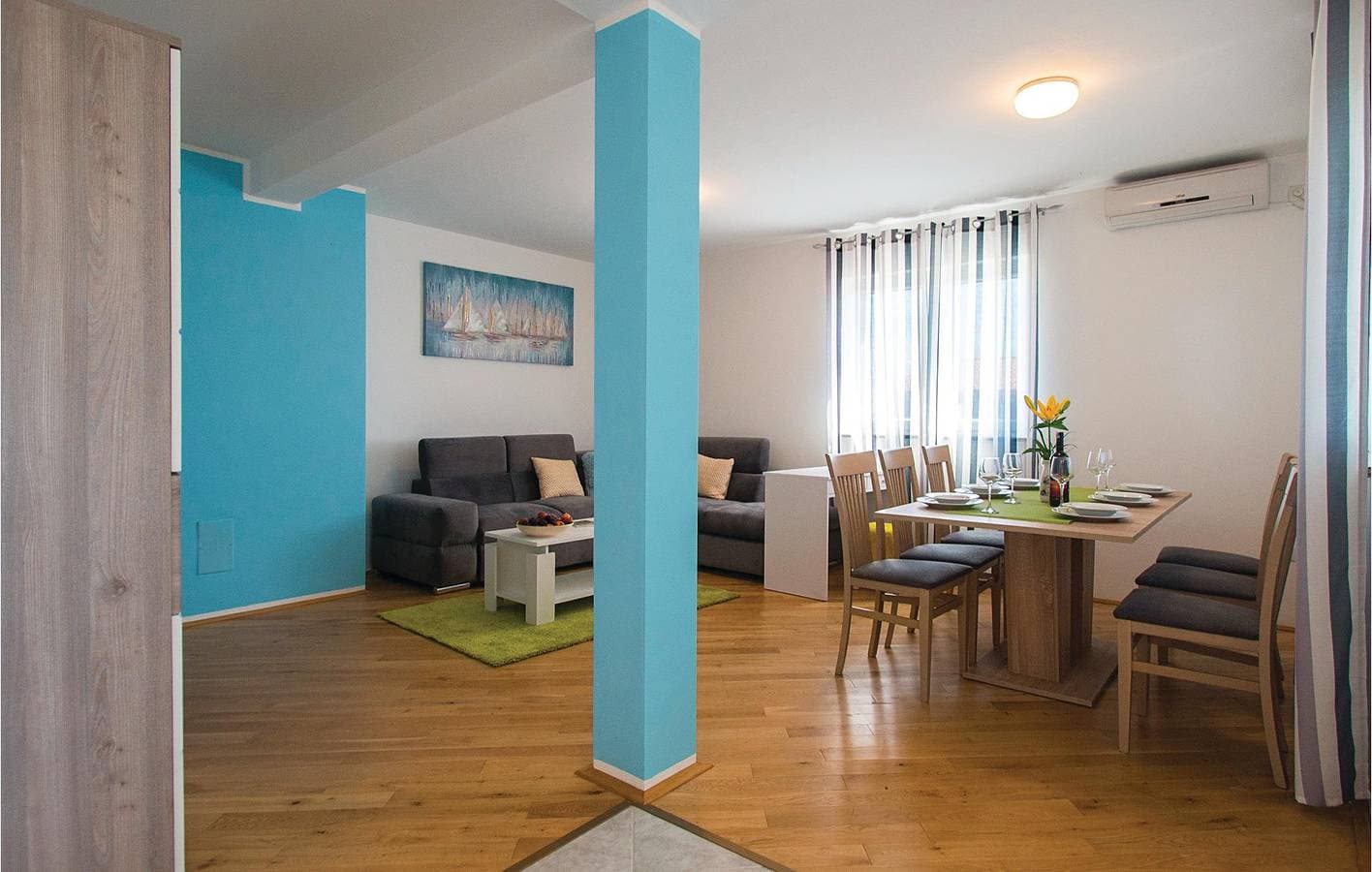 Foto 8 von 24: Apartment am Meer mit Terrasse, WLAN und Parkplatz – 2 km von Duga Luka entfernt