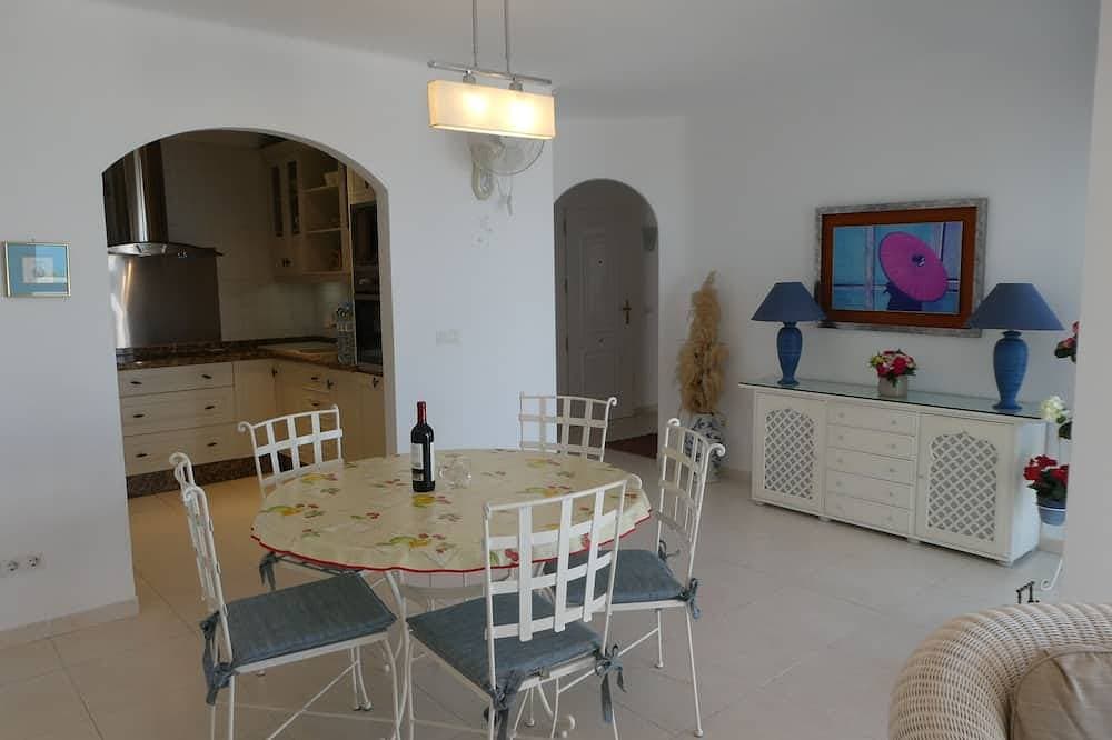 Foto 10 von 23: Schönes Apt. mit 2 Schlafz. , große Terrasse, Traumblick, gem. Pool, strandnah