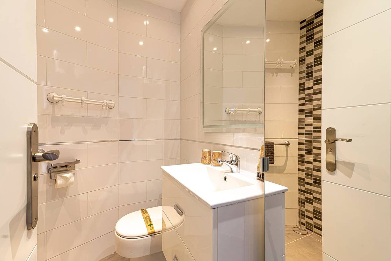 Foto 12 von 28: Ferienwohnung für 6 Personen mit Pool