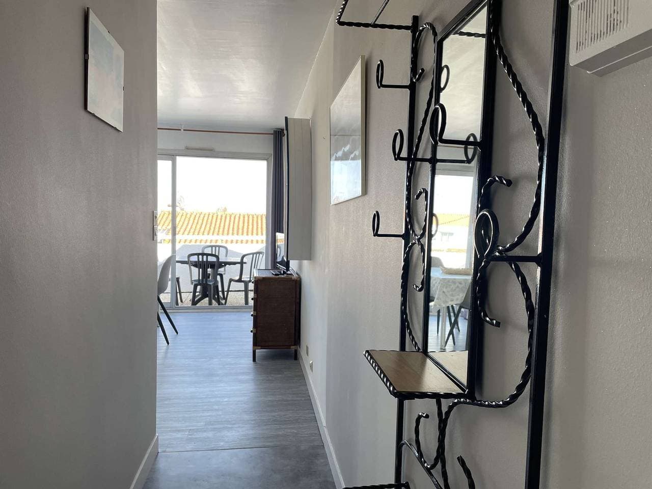 Foto 12 von 21: 2-Zimmer-Wohnung mit Balkon, strandnah