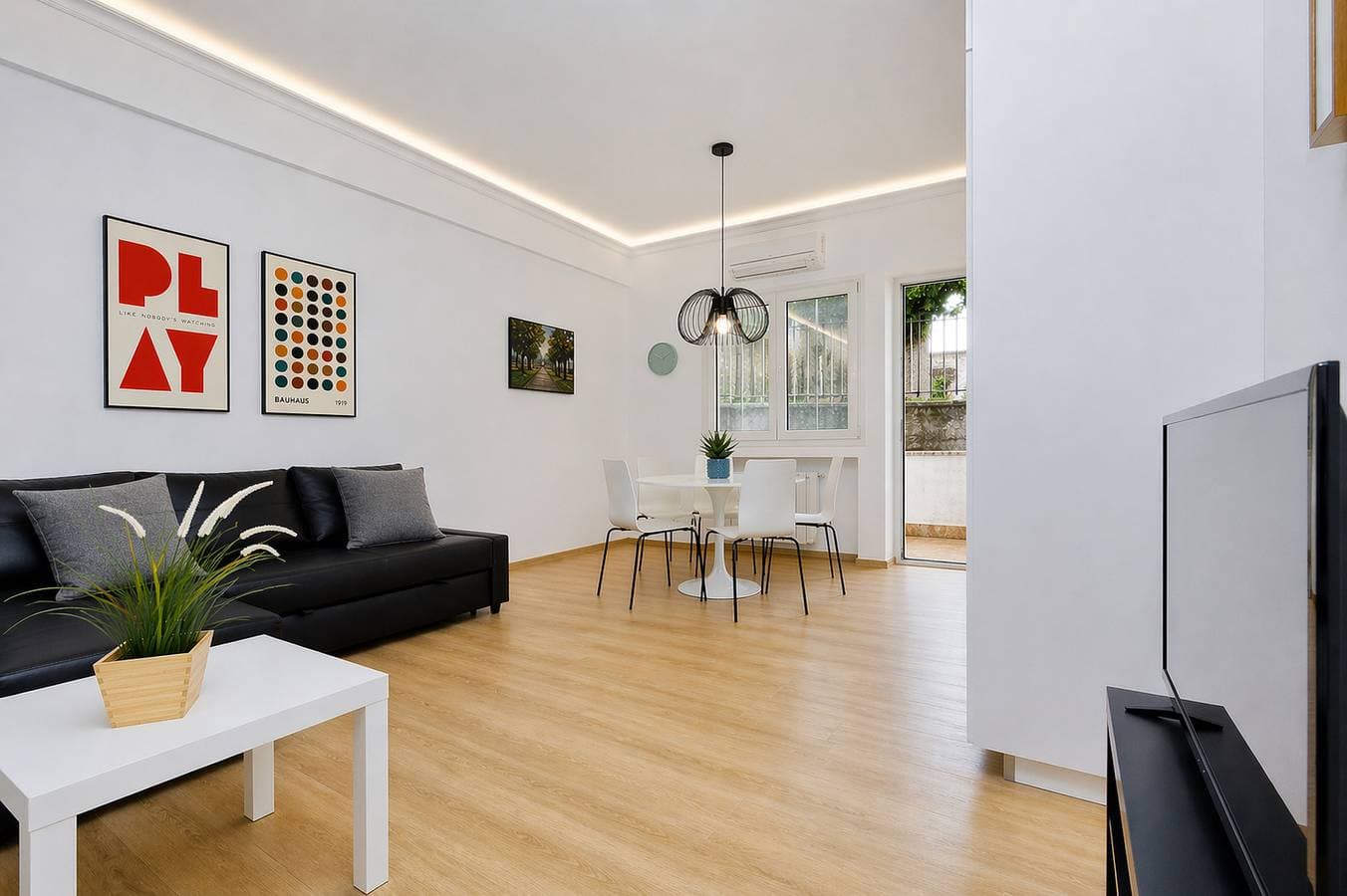 Cozy Domar 1