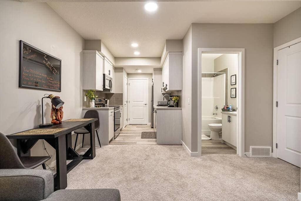 Newly built and tastefully furnished legal suite 1