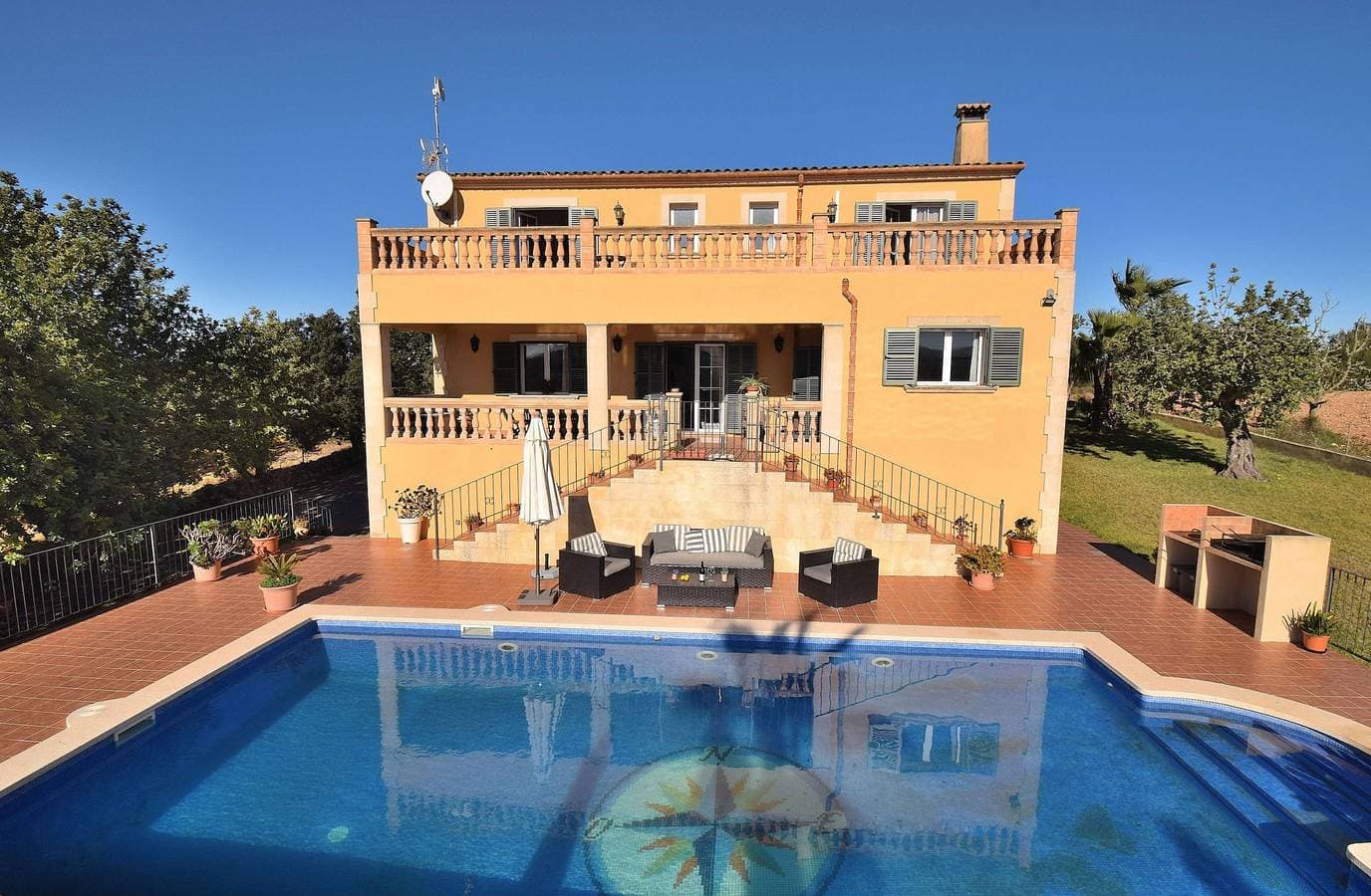 Foto 4 von 32: 176 Villa Can Claret Gran Et/3690 by Mallorca Char