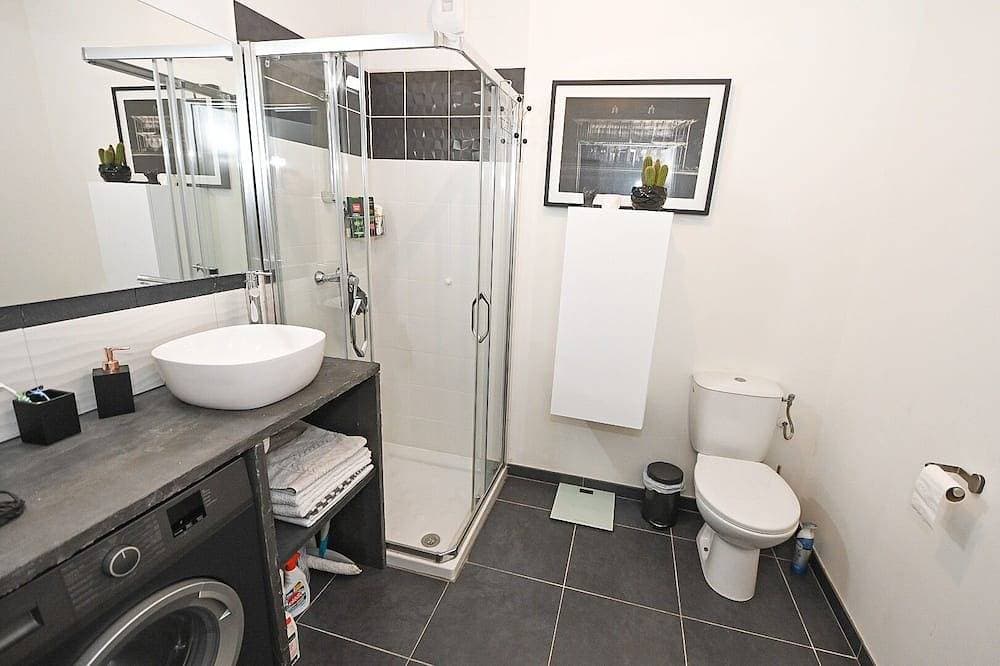 Foto 4 von 11: Magnifique Design T2, Confortable, Parking Gratuit