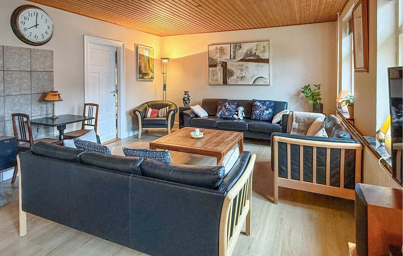 Foto 4 von 21: Ferienhaus für 7 Personen mit Terrasse