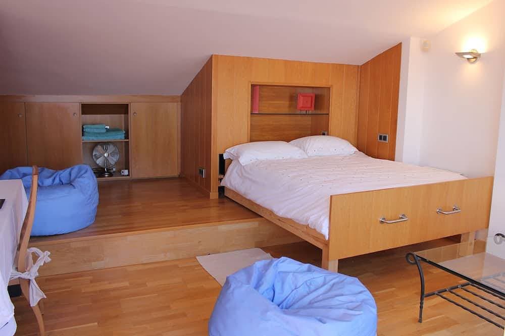 Foto 6 von 30: Große Luxus-Haus, herrliche Aussicht, in der grünen Oase, eigener Garten, riesige Pool