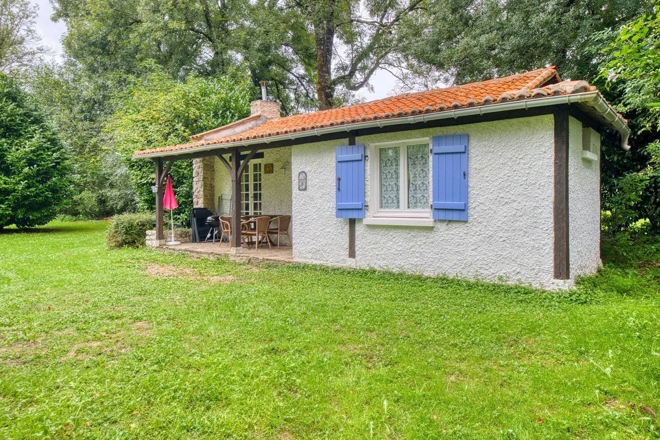 Foto 2 von 28: Gîte La Cascade – Domaine l'Étang des Mirandes mit Gemeinschaftspool