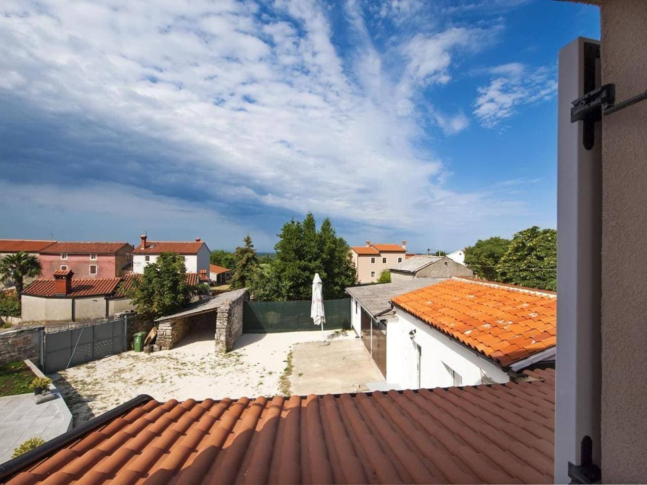 Foto 9 von 49: Three-Bedroom Holiday Home
