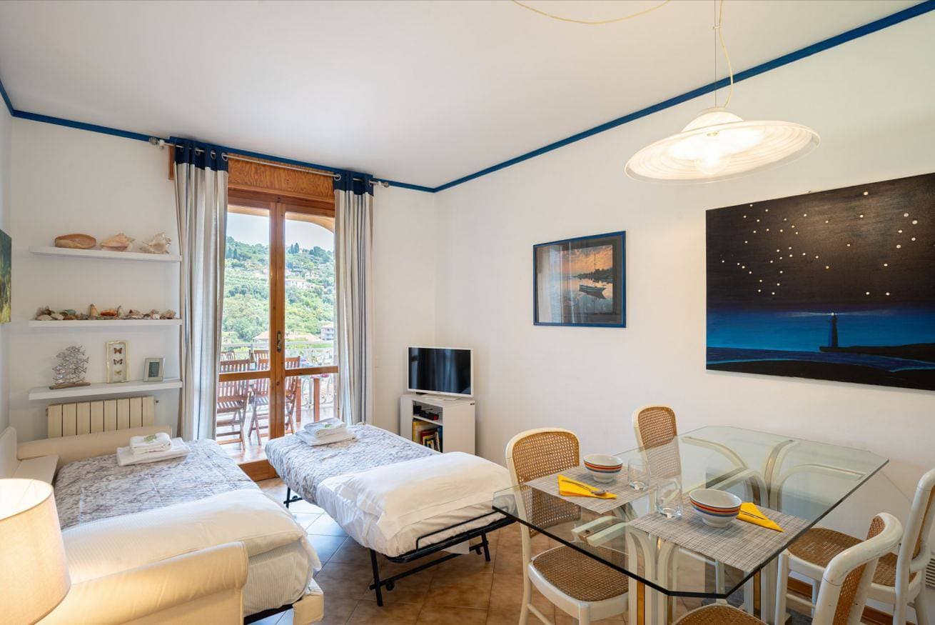Foto 8 von 32: Ferienwohnung für 4 Personen mit Pool