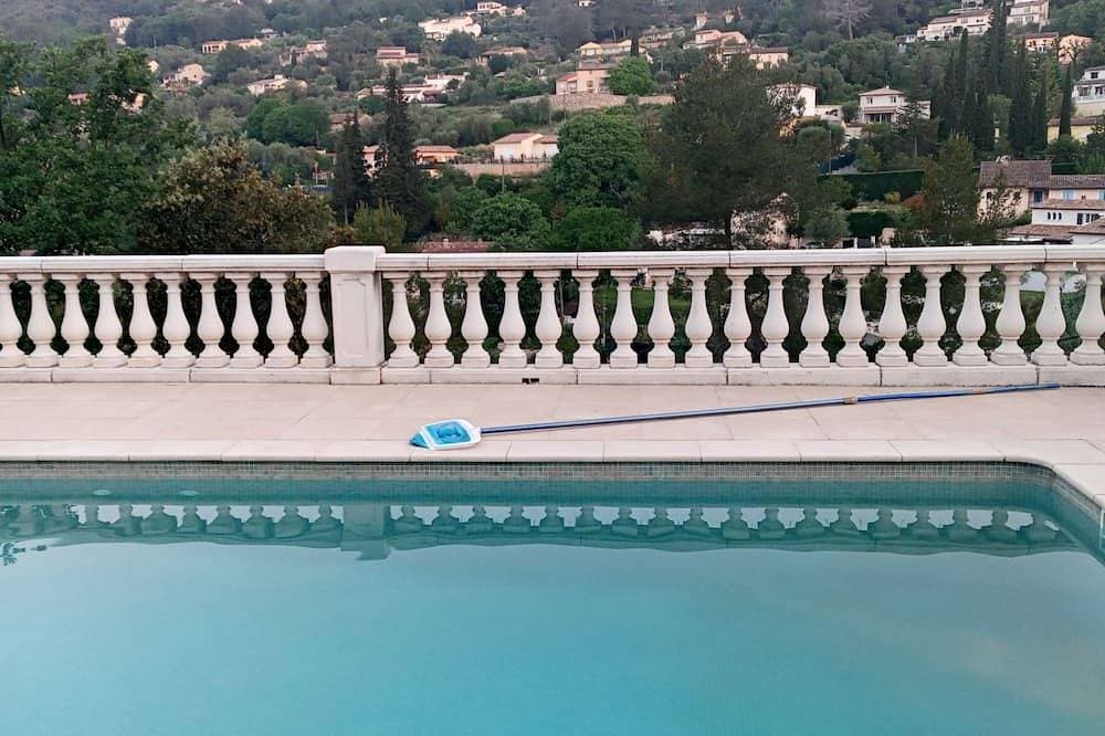 Foto 3 von 5: Villa with pool, sleeps 8, 3 bedrooms, 15 minutes from Cannes, 250 per night