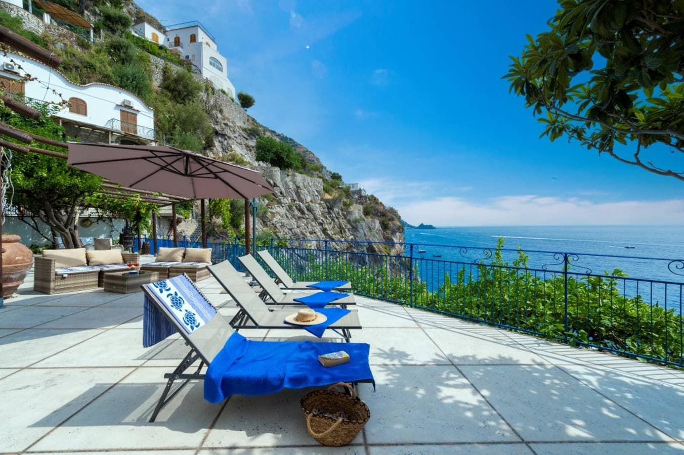 Foto 11 von 57: Villa für 8 Personen mit Terrasse