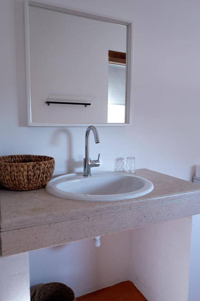 Foto 9 von 16: Two-Bedroom Apartment with Lake View