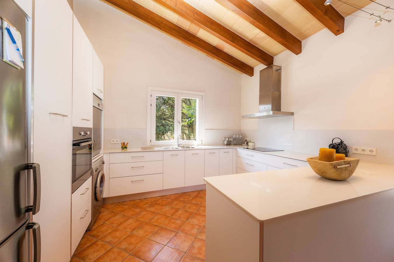 Foto 10 von 26: Finca Na Creu Vella mit Bergblick, Pool, WLAN, Klimaanlage, Terrassen und Garten