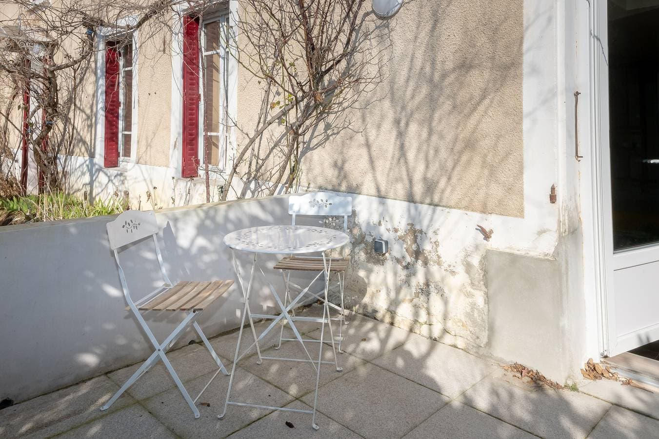 Foto 11 von 14: Appartement 'La Maison Du Soyeux Ga' mit privater Terrasse, WLAN und Klimaanlage