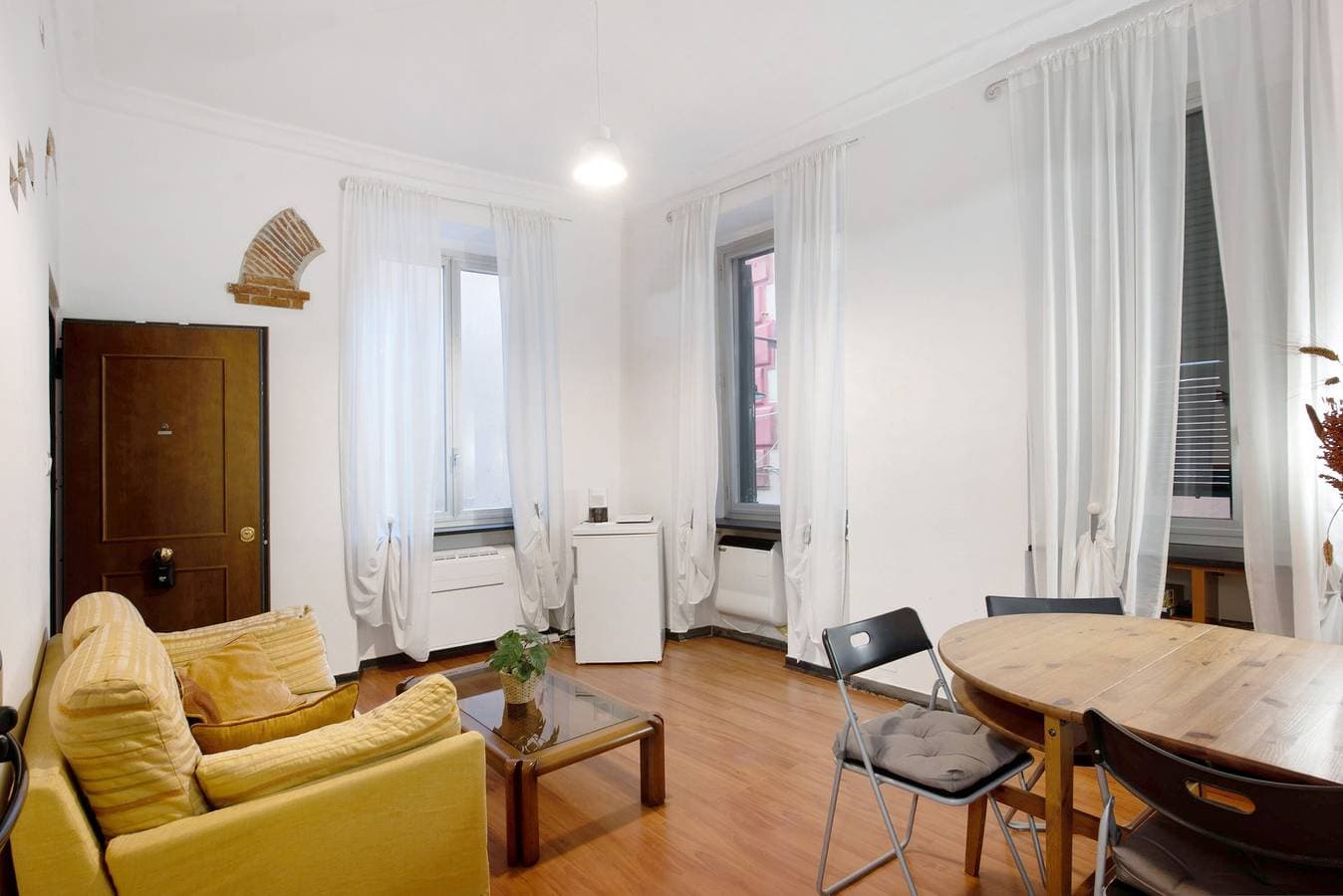 Foto 3 von 28: Apartment 'Flat im Herzen des Zentrums' mit WLAN und Klimaanlage