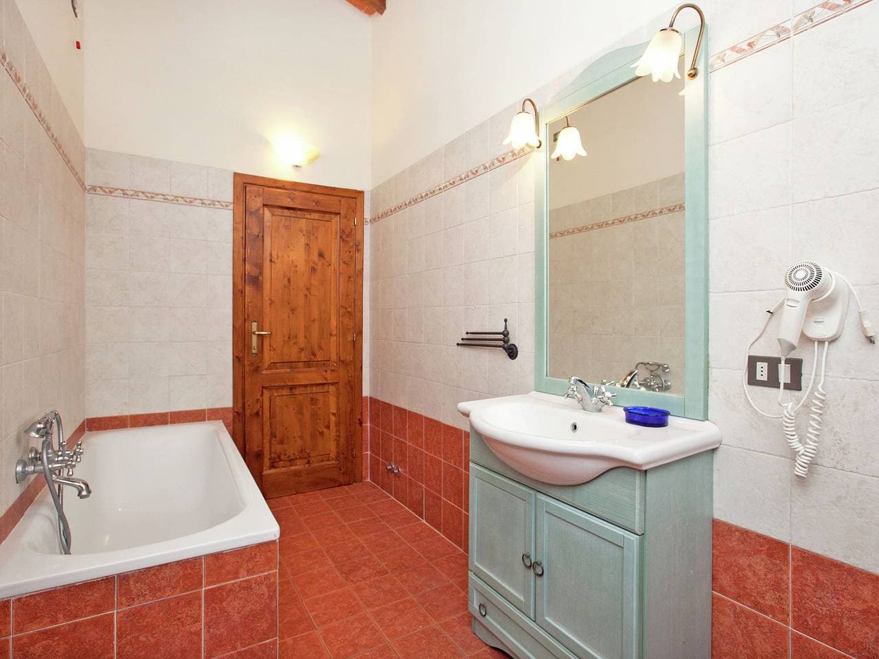 Foto 6 von 40: Geräumiges Ferienhaus