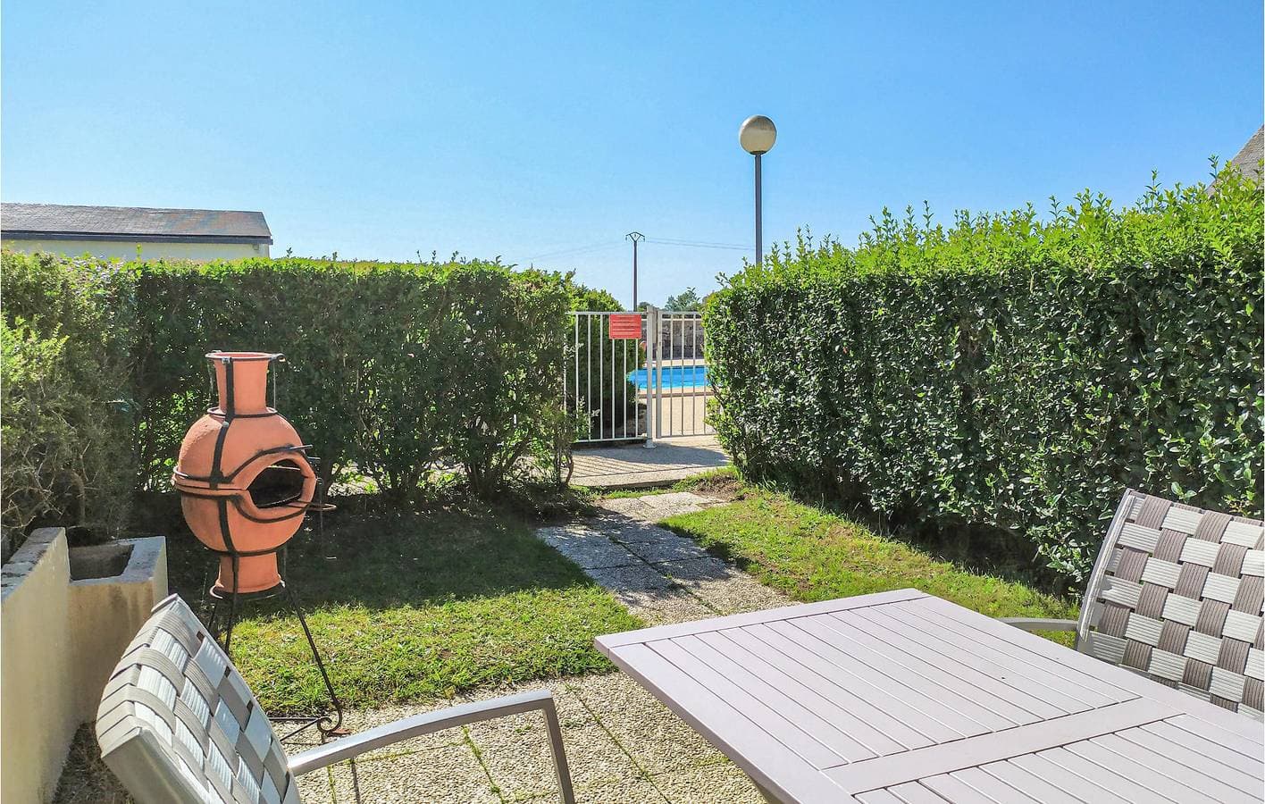 Foto 13 von 28: Rückzugsort am Strand mit Parkplatz, Pool und Internet