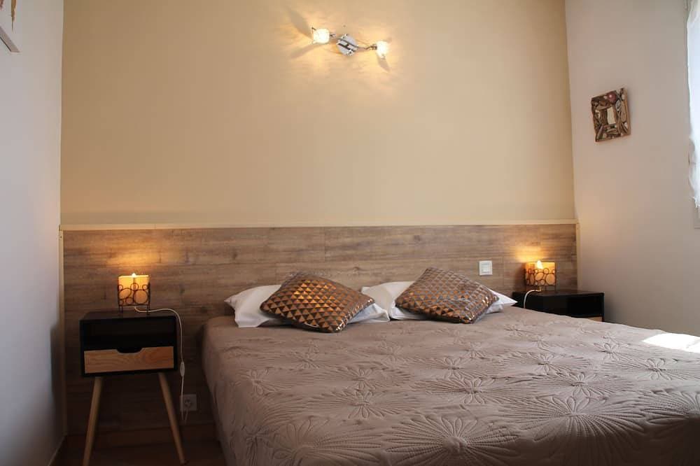 Foto 3 von 8: Semi-detached mini-villa in small family residence