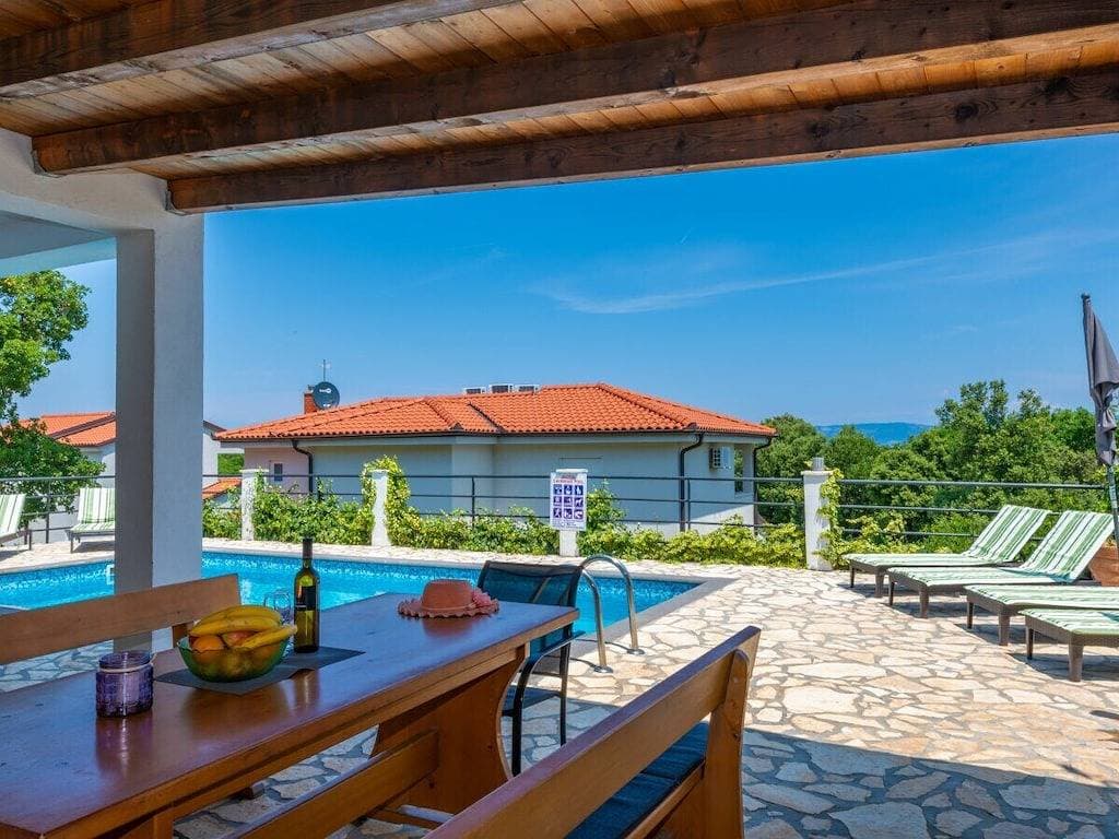 Foto 3 von 36: Ferienhaus in Labin mit Schwimmbecken