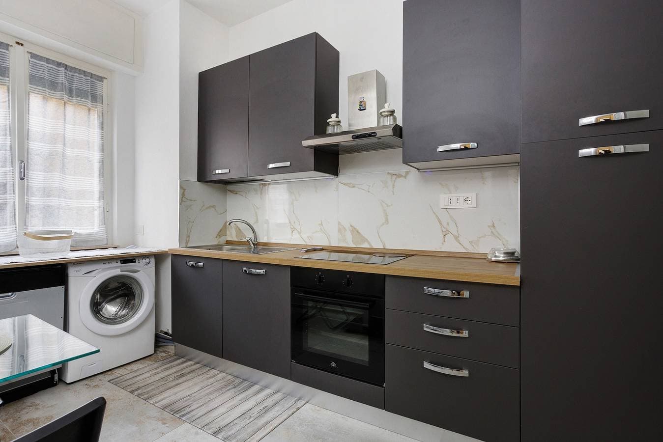 Foto 10 von 26: Ferienwohnung 'Vivere Lerici' mit privatem Parkplatz, WLAN und Klimaanlage
