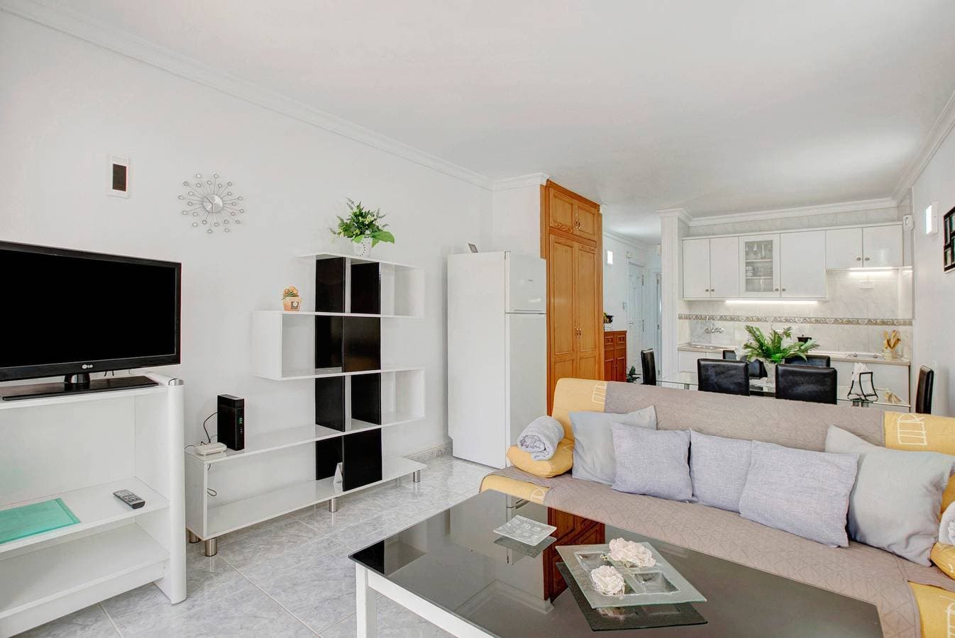 Foto 3 von 26: Ferienwohnung 'Mertxe' mit Gemeinschaftspool, privater Terrasse und WLAN