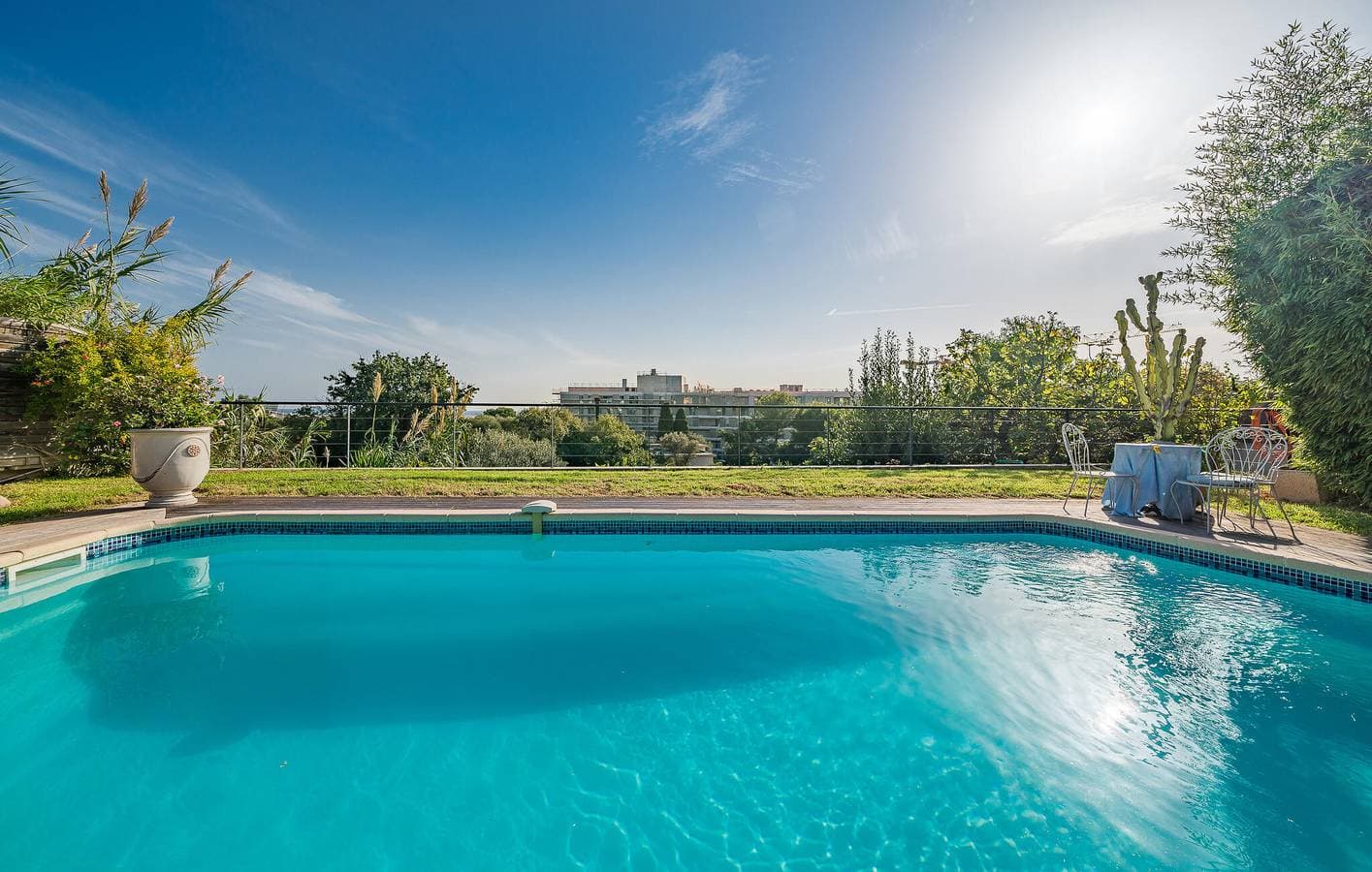 Foto 12 von 38: Apartment mit Meerblick, Pool und Parkplatz, 900m zum Strand