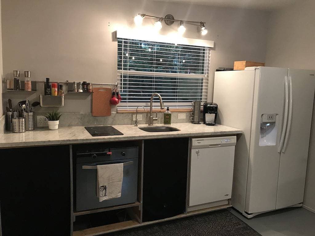 Foto 11 von 37: Pet Friendly Studio with Private Fenced Yard
