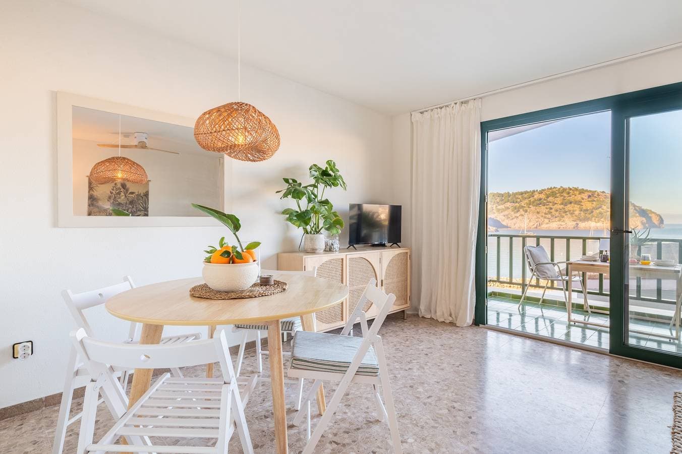 Foto 5 von 25: Apartment „Marsella“ mit Meerblick, komplett renoviert und modernisiert, mit WLAN