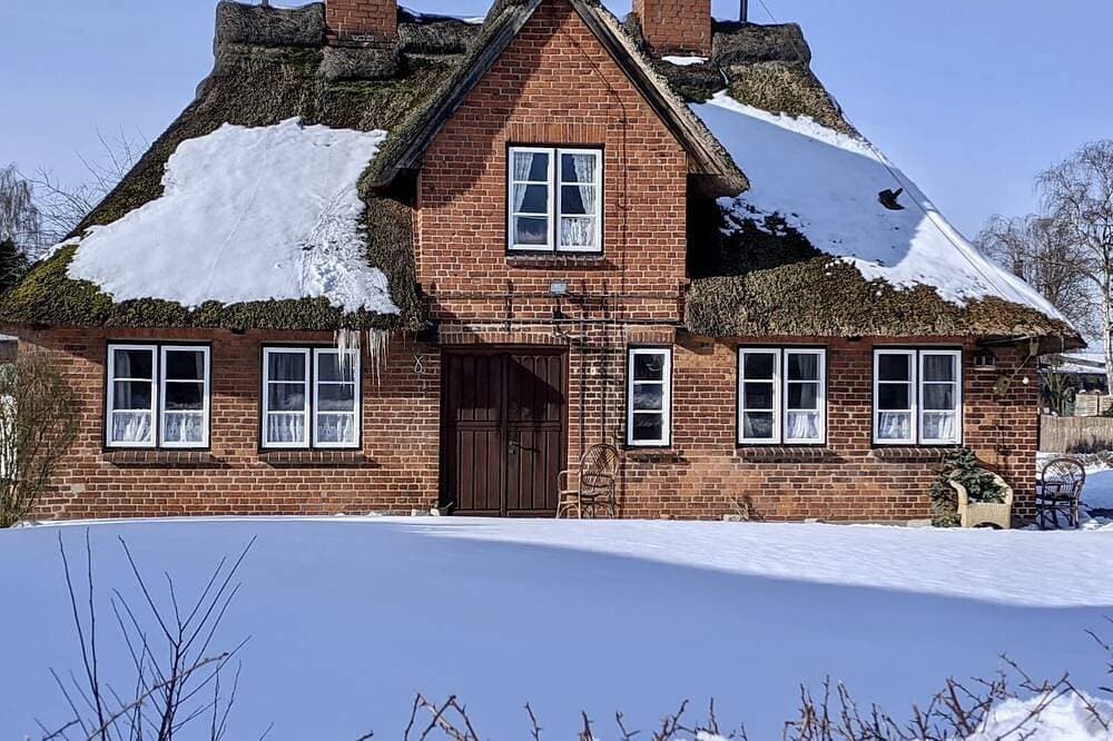 Foto 13 von 30: Ostsee - Romant. Ferienhaus / Ferienwohnung nahe Scharbeutz u Eutin mit Alpakas