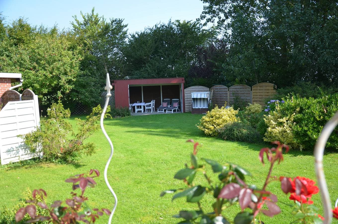 Foto 10 von 51: Ferienwohnung 'Obendrot' mit Gemeinschaftsterrasse, Garten und Wi-Fi