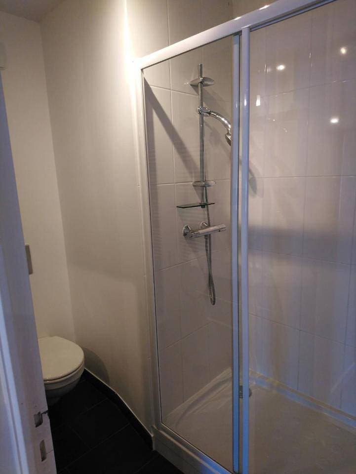Foto 11 von 15: Apartment with Shower