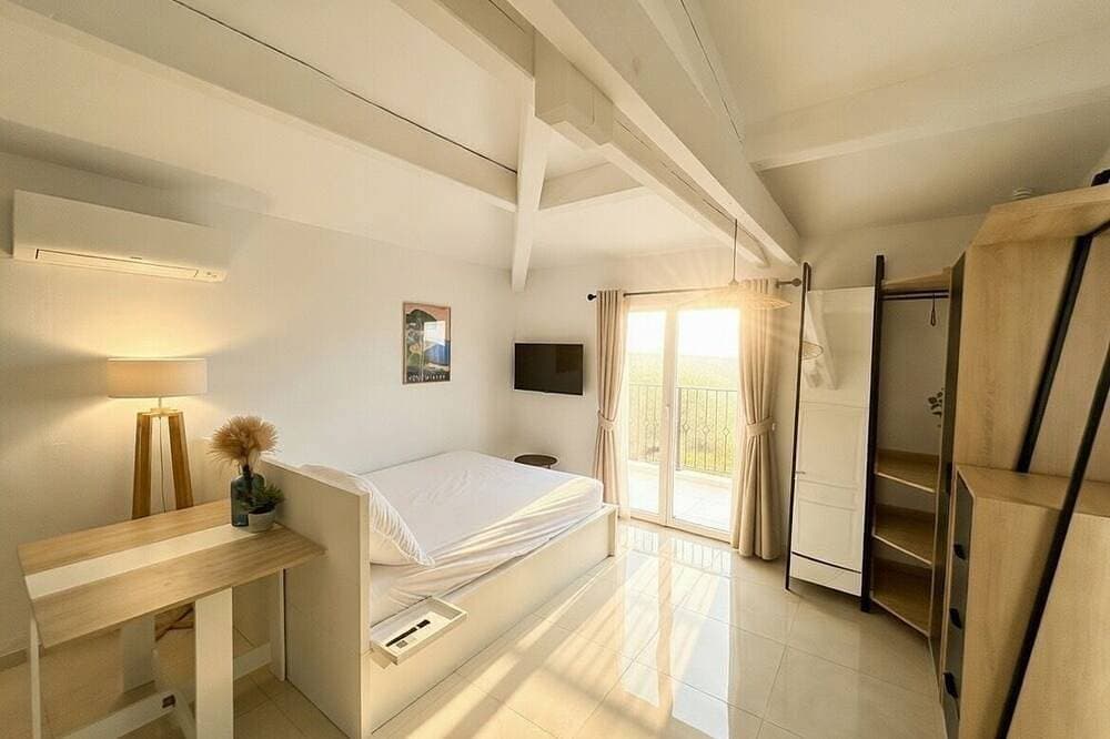 Foto 7 von 21: Bastide Luxueuse - Swimming pool & Xxl view - 12/14 pers