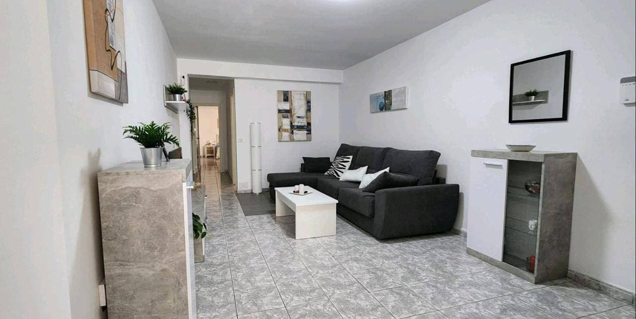 Fantastic Holiday Apartment 1