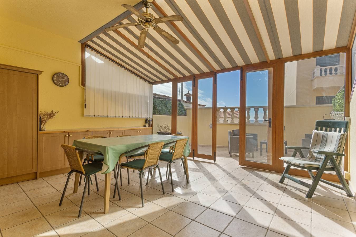 Foto 3 von 36: Ferienwohnung 'Los Azahares' mit Meerblick, WLAN und Klimaanlage