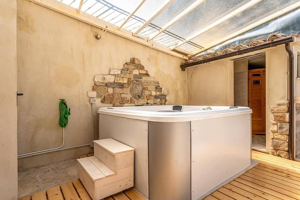 Foto 8 von 30: Fortebracci - Sechs Schlafzimmer Villa, Schläft 12
