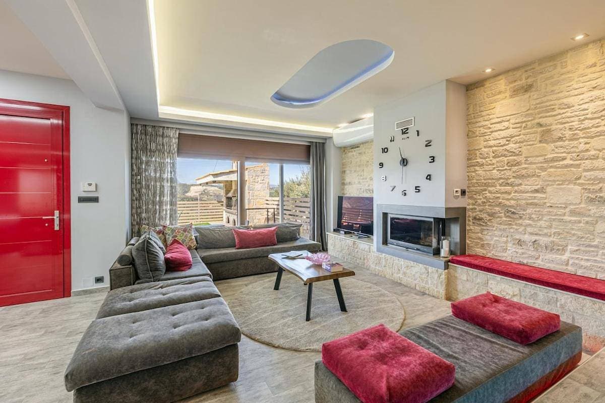 Stone Build Modern and Traditional Villa near Heraklion 1